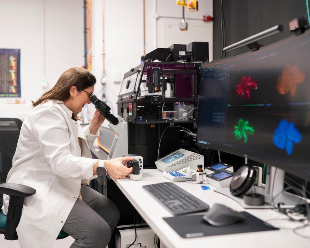 Researchers hope powerful new microscope will reveal ‘root cause’ of incurable bowel disease
