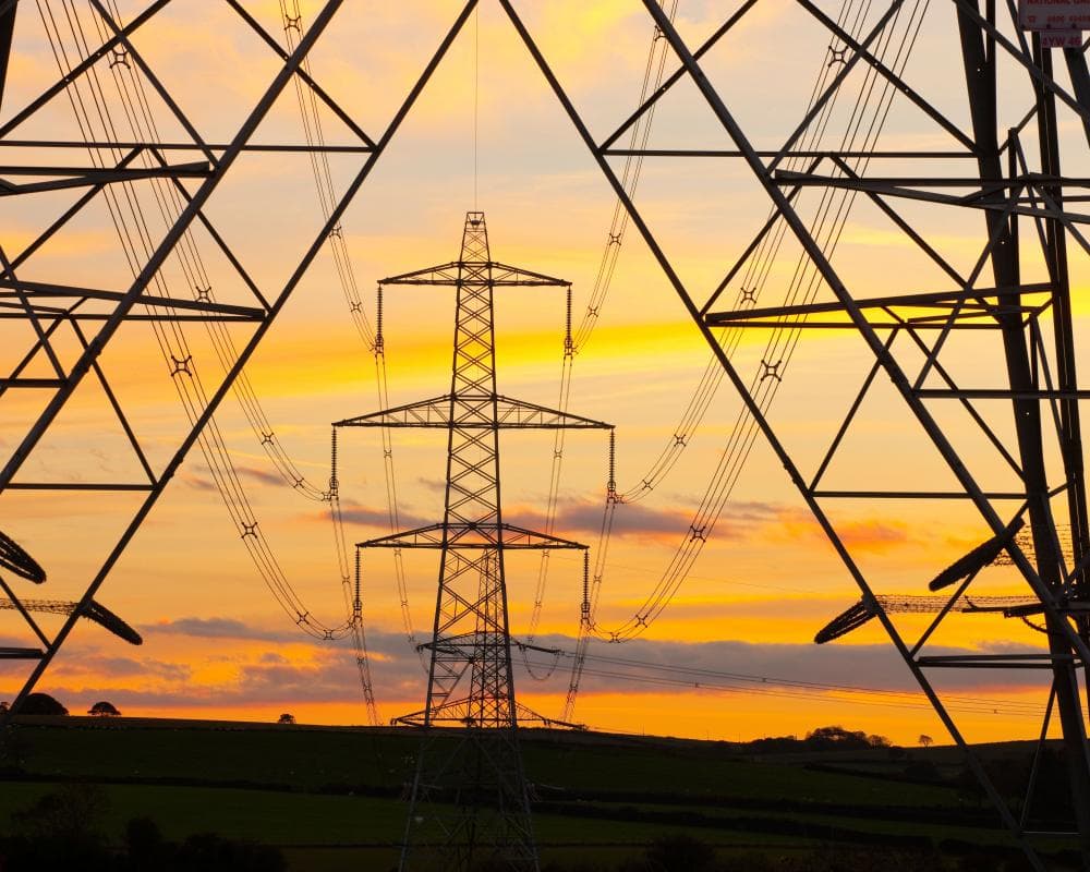 Burnham to announce government-backed body to invest in electricity grid