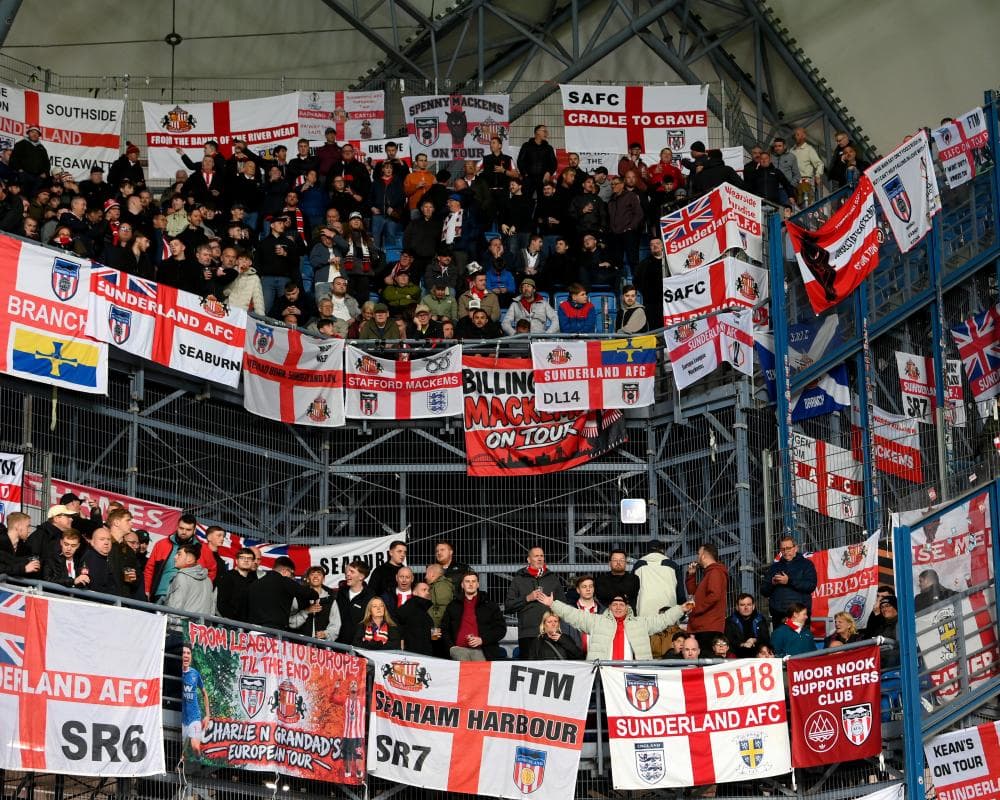 Lech Poznan v Sunderland, Juventus v Rennes, and more: Europa League – live