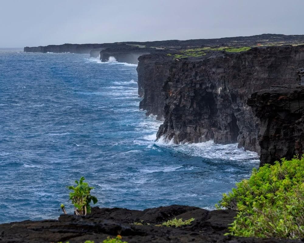 Hawaii’s centuries-old sea arch collapses into Pacific after series of rough storms