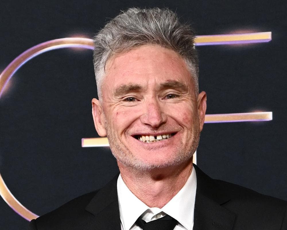 Comedian Dave Hughes to stop speaking at Liberal party events over political donation concerns