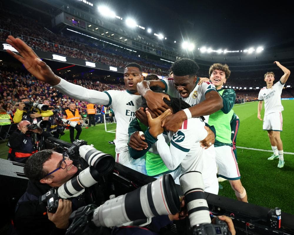 Mourinho’s plan comes together as Real Madrid relaunch with clásico statement